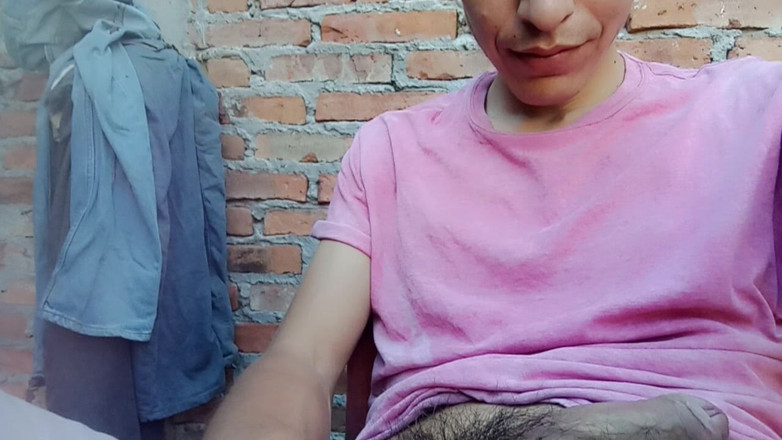 WolfGV: Горячий Парень Тянет Свой Член