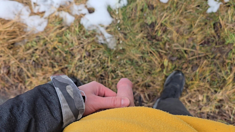 Alpha pee king: Un Po' Rischioso Pipì - POV Pipì All'aperto Durante Una Passeggiata...