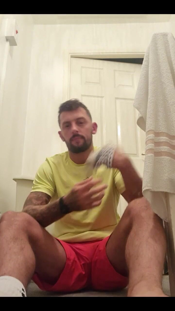 Englishtom20vip: Après une séance d’entraînement de football très intense