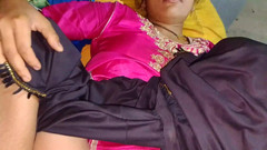 Priya Sena: 性感人妻被干