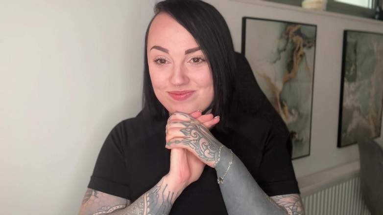 Miss Valentina: Executrixxx vydírání-fantazie
