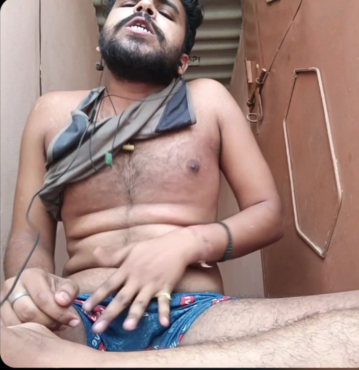 IsmaatDeva: Uma masturbadora sexy fazendo punheta com cheia de tesão