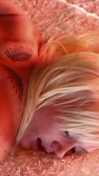 Goldilocks - Molly Ray Footjob & Pancutan muka