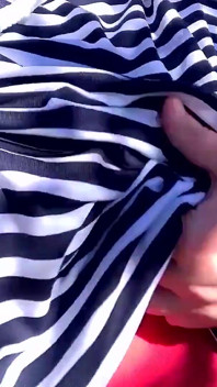La bbw culona esibisce le mie grandi tette nel parco