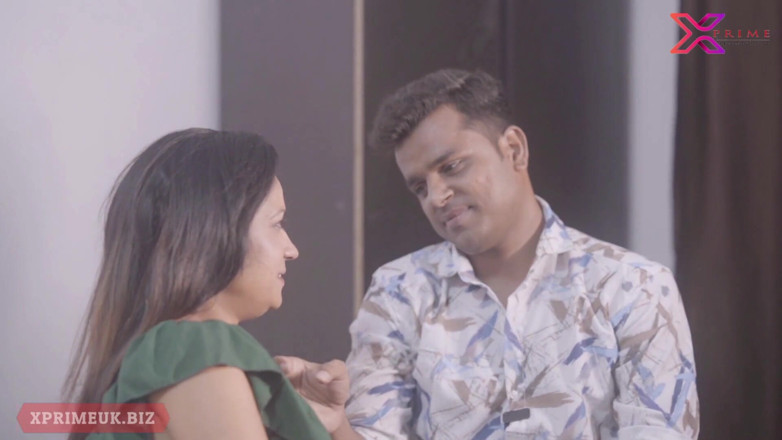 Creative Pervert: Awek India cantik panas berkongkek tegar dengan pelanggan