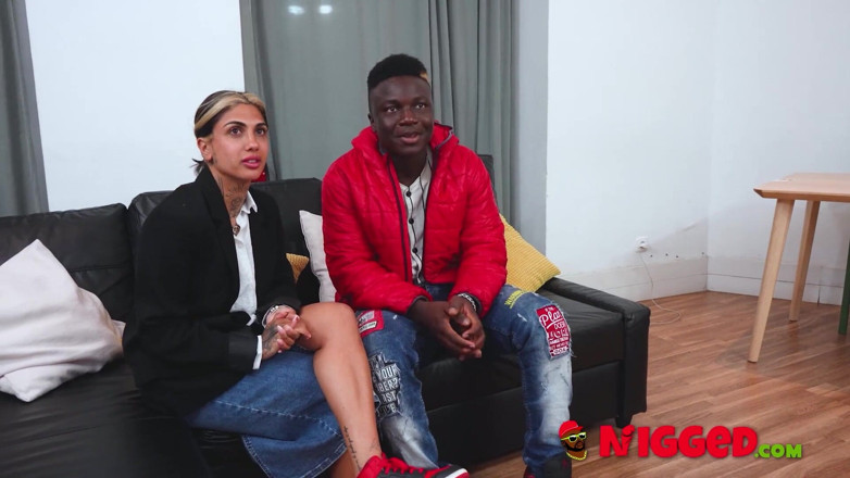 FAKings Black Fix: Nữ diễn viên khiêu dâm Tây Ban Nha muốn quan...