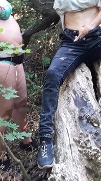 İki kız arkadaşımın açık havada mastürbasyon yaparken onları kimsenin yakalamamasını izliyorum - lesbian-candys