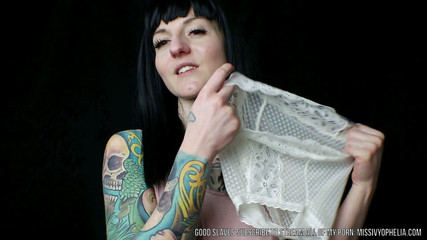 Miss Ivy Ophelia: Kalhotky na sobě sissy