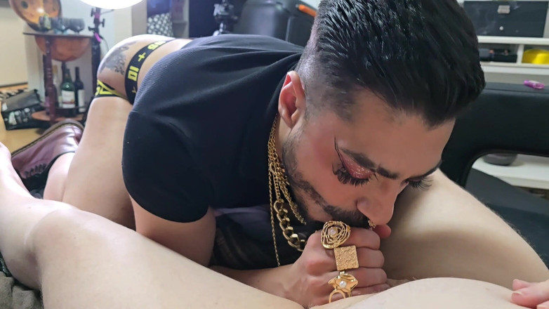 Blackfemboygerman: Femboy uwielbia ojczyma