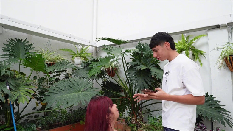 Jennie sweet: Trójkąt Z Ogrodnikiem W Godzinach Pracy, Pieprzymy Ogrodnika Z Moim...