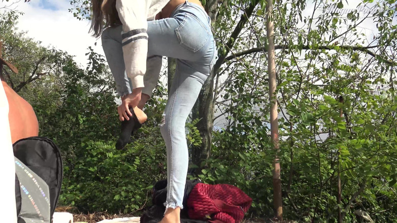 Mugur's World: Lili Charmelle - Cowgirl fucking outdoors. Behind The Scenes
