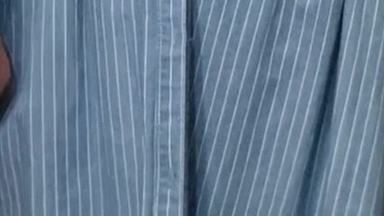 Niki studio: Quente buceta suculenta dedada no metrô por Total Stranger