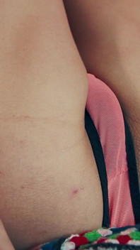 Arina essaye la lingerie nue. Transport de Pii.