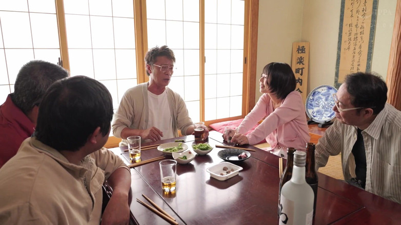 Eagle-Special: Saya Terpaksa Pergi Ke Mesyuarat Persatuan Kejiranan Dan BukanNya Suami...