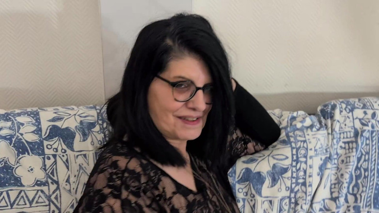 Matureandco: Sarah, 55, Verrät, Dass Sie Eine Große Freundin Ist