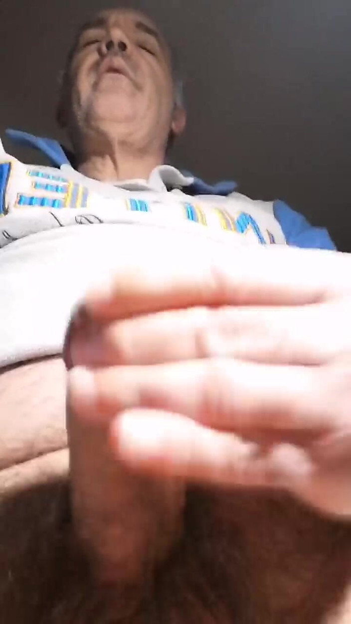 Setesesso7: En snabb med cumshot har precis stigit upp från den...