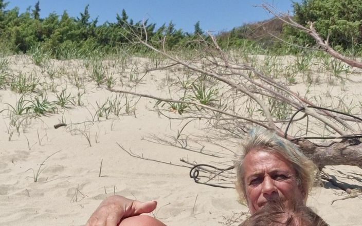 Gigi and David: Nudyści beach stripchat sex show Gigindave Shemale Girlfriend Public Encounter...