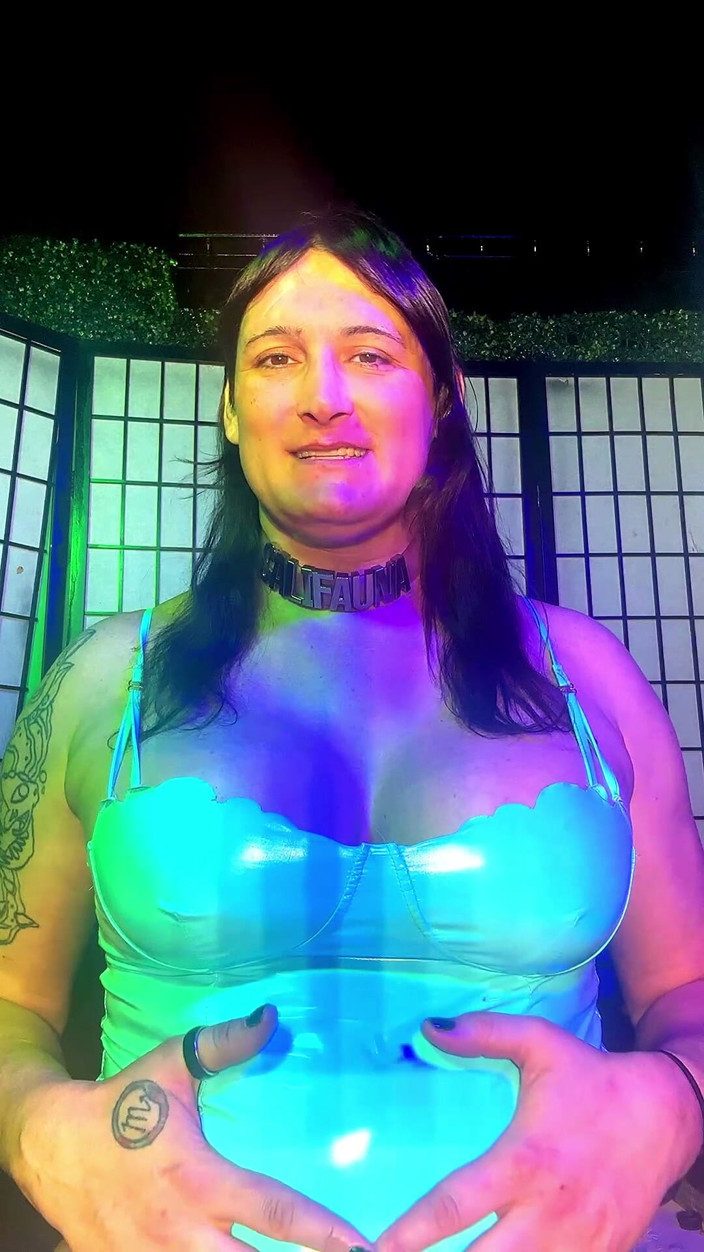Cali Fauna: Oiled N Loving Handjob and Blowjob