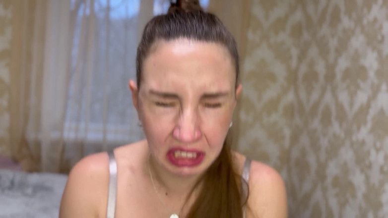 Hottie goddess: Sem parar de espirrar, assista meu nariz enlouquecer