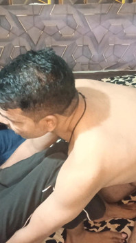 Chica del pueblo hace sexo anal - culo estirado duro