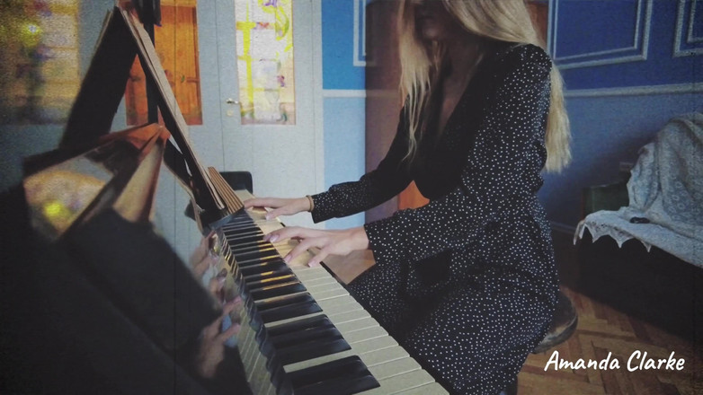 Amanda_Clarke: Retro Style Porno - Dreierfick Aus Den 80er Jahren