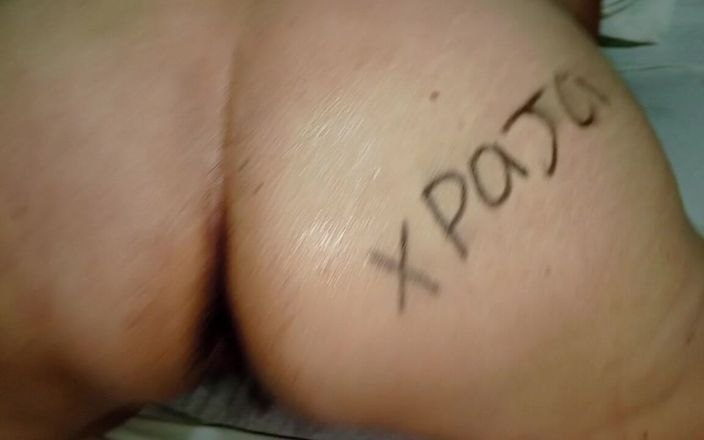 Milfta boohot: Je doigte une femme mature de 70 ans avec un gros...