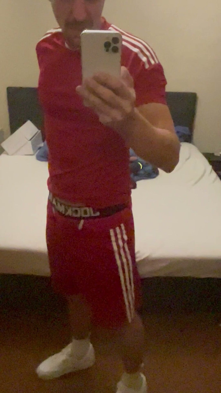 Fitlevi: Sportboy pajeando el traje de fútbol
