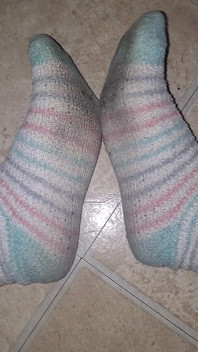Fuzzy ponožkové nohy