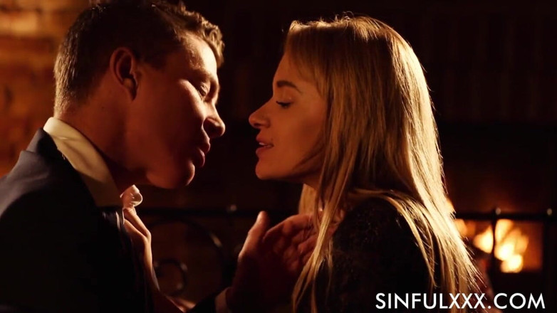 Sinfulxxx: Romantyczny seks w ogniu autorstwa SinfulXXX