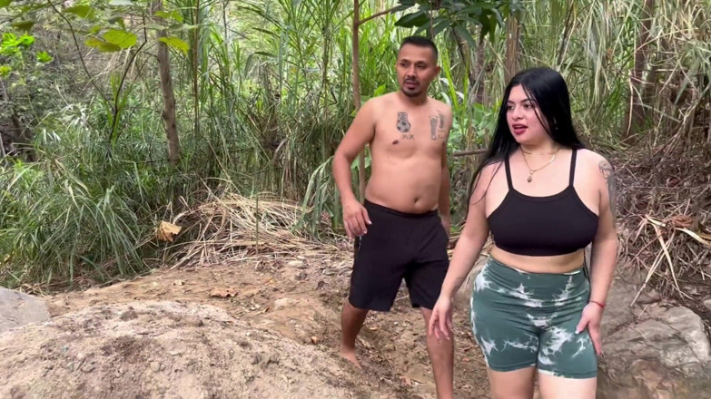 Anotonella-jones: Chica Ninfomana Convence a Su Novio De Tener Sexo Al...