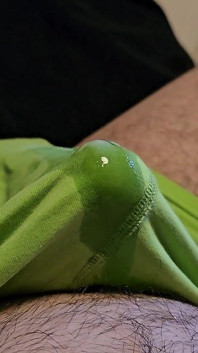 Leche en mis boxers verdes!