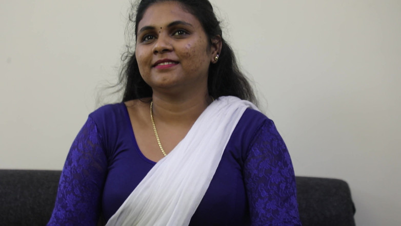 Vaigavarun45: Sirvienta Janu disfrutando de sexo caliente con jefe mientras ve...