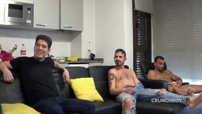 Home web camera: Kamera z Damien Crosse używana przez Koldo Gorana i Jess...