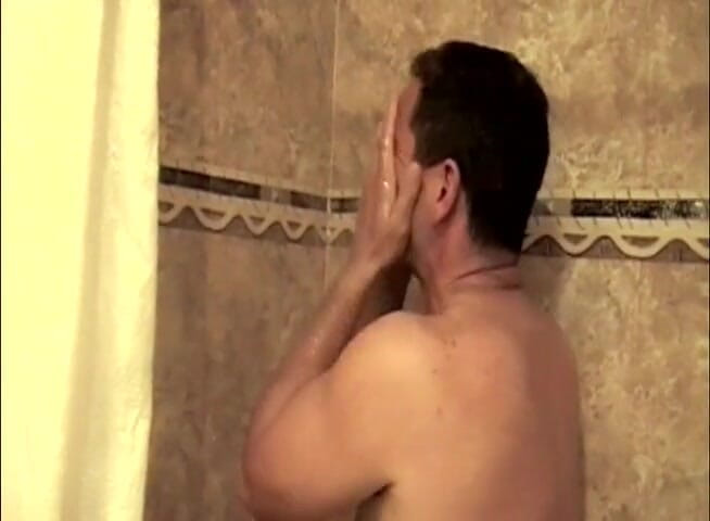 VOP Boys: White dude jerking his cock in the bathroom