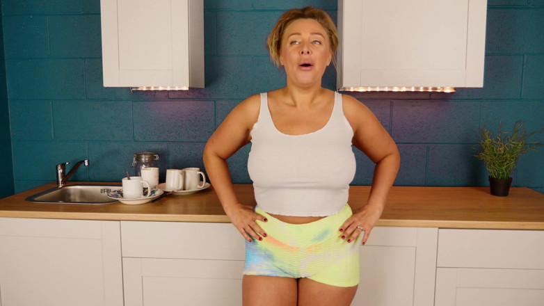 Babestation: Beth Bennet