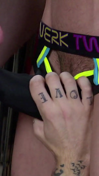 Відсмоктуй цю гей-дупу і дозволяє кінчити 2gether