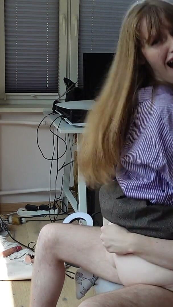 HotRedWildcat: Vorspiel Und Cowgirl-sex