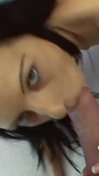 Cewek cantik dengan lingerie seksi lagi asik ngentot kontol besar - pov