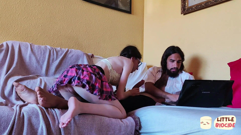 LittleBiocide: You work a lot Stepdaddy, I give you a blowjob...