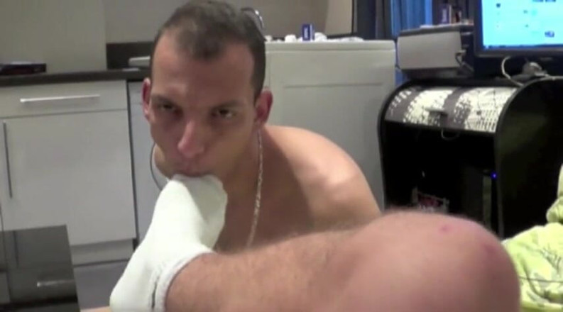 Sneaker gay: Straight fuck a gay in socks