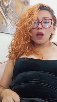 Gadis remaja seksi lagi bugil sambil bugil