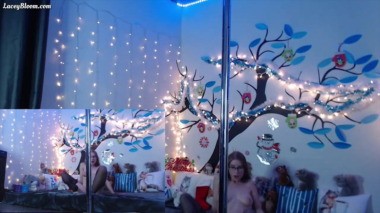 Lacey Bloom: Živá show Pole Dance v punčochách 11:04