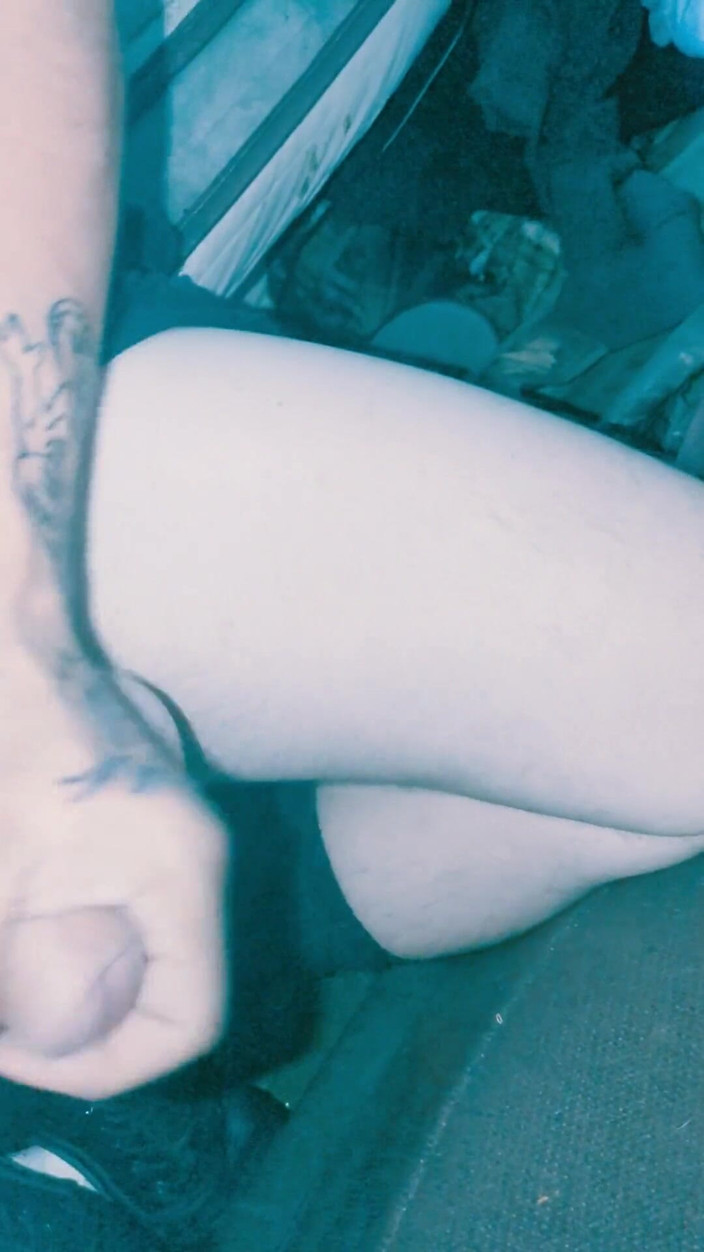 HungBareBackRabbit: Ik pronk met mijn 2 nieuwe tatoeages