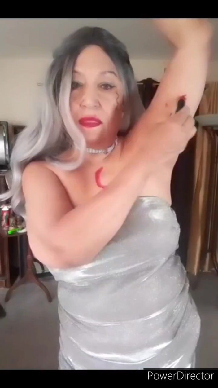Zilah Luz: Moje bláznivé alter ego Lupita s chlupatou kundičkou