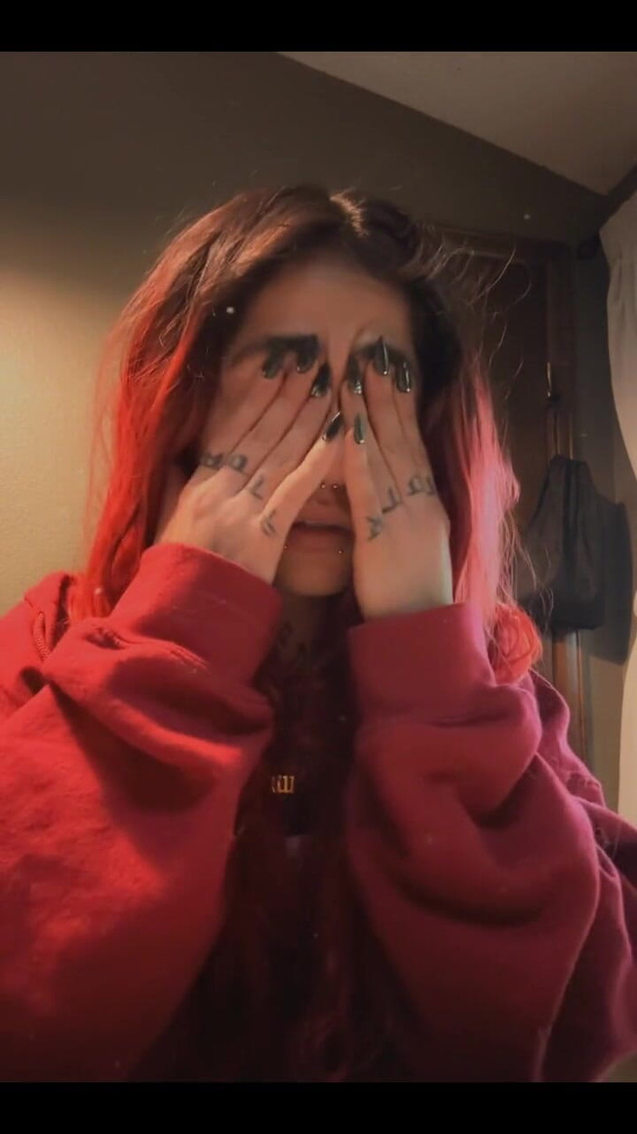 lilRavenFox: Senden sie good vibes, wir werden für dieses Haus genehmigt!