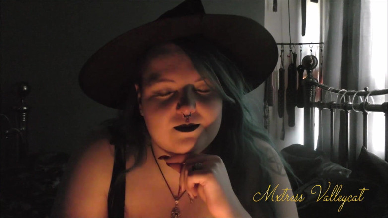 Mxtress Valleycat: Yule menjadi femme juga