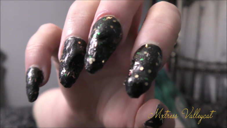 Mxtress Valleycat: Glitter galaxy nails show off