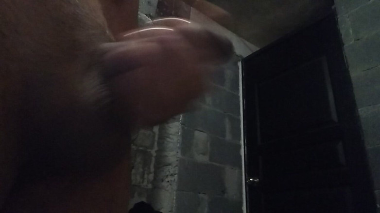 AlexAlejandro13: Perverzák v koupelně