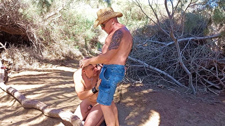 Master Drex: Fucking under palm tree