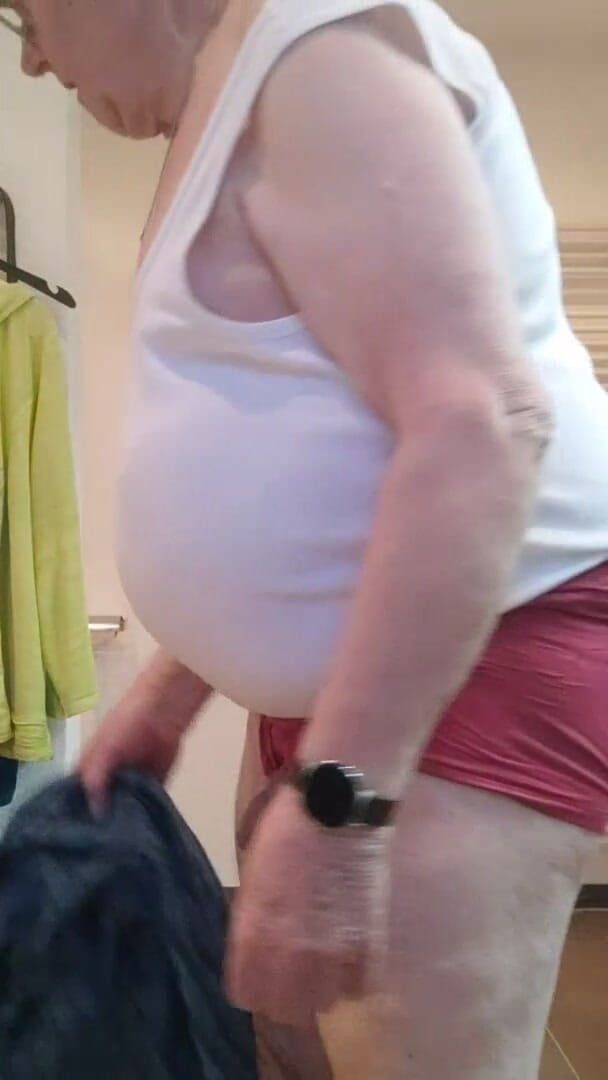 Karlchengeil: I Chew Her Used Panty Liner!